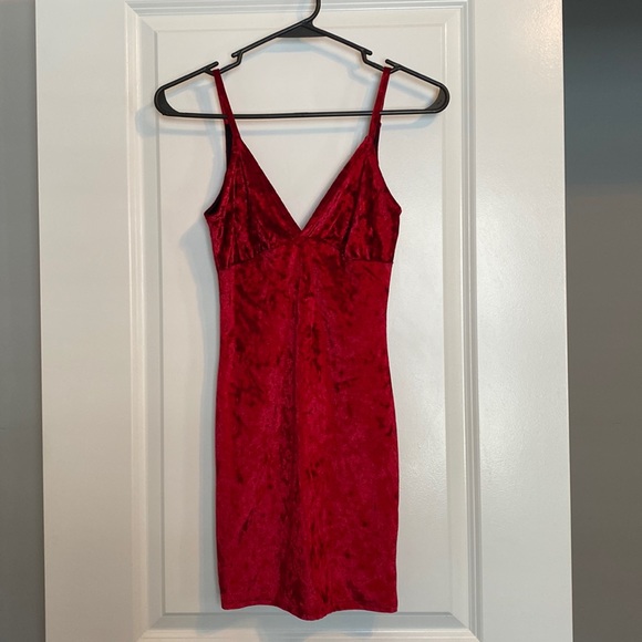 Joe \u0026 Elle | Dresses | Little Red Dress 